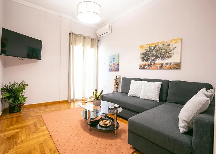 Modern Renovated Place In The City - Medley Serenity