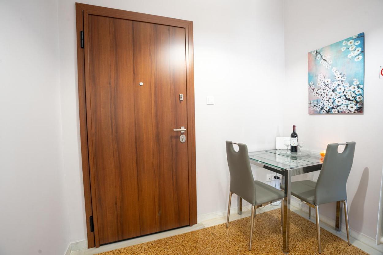 Modern Renovated Place In The - Medley Serenity Apartment *