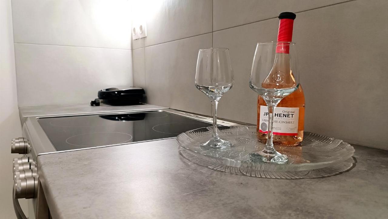 Modern Renovated Place In The - Medley Serenity * Athens